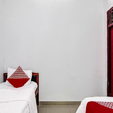 Oyo 92330 Hotel Rindu Sempadan Near Taman Wisata Rindu Sempadan Pekanbaru Esterno foto