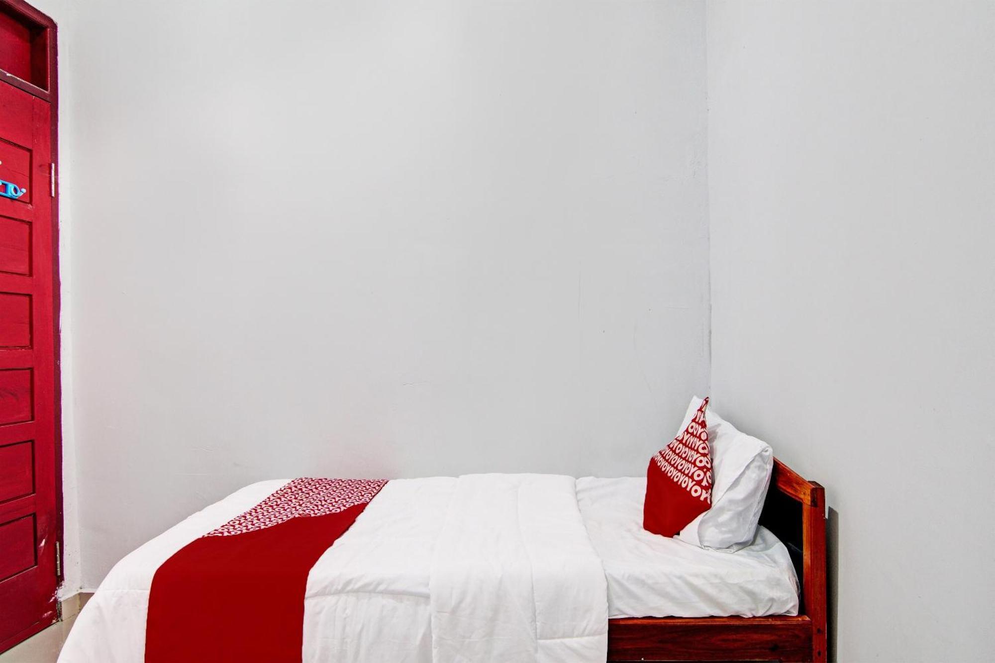 Oyo 92330 Hotel Rindu Sempadan Near Taman Wisata Rindu Sempadan Pekanbaru Esterno foto