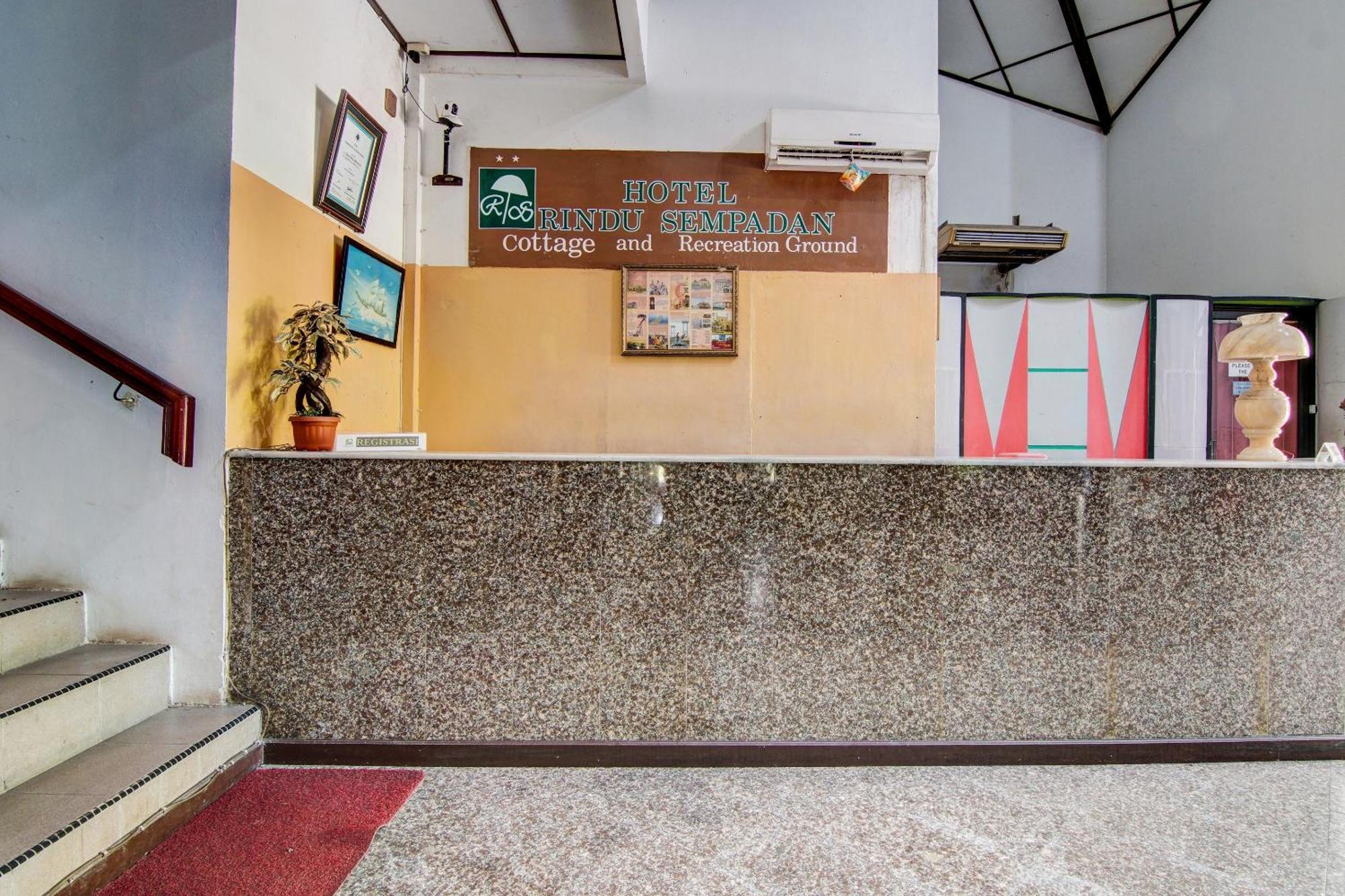 Oyo 92330 Hotel Rindu Sempadan Near Taman Wisata Rindu Sempadan Pekanbaru Esterno foto
