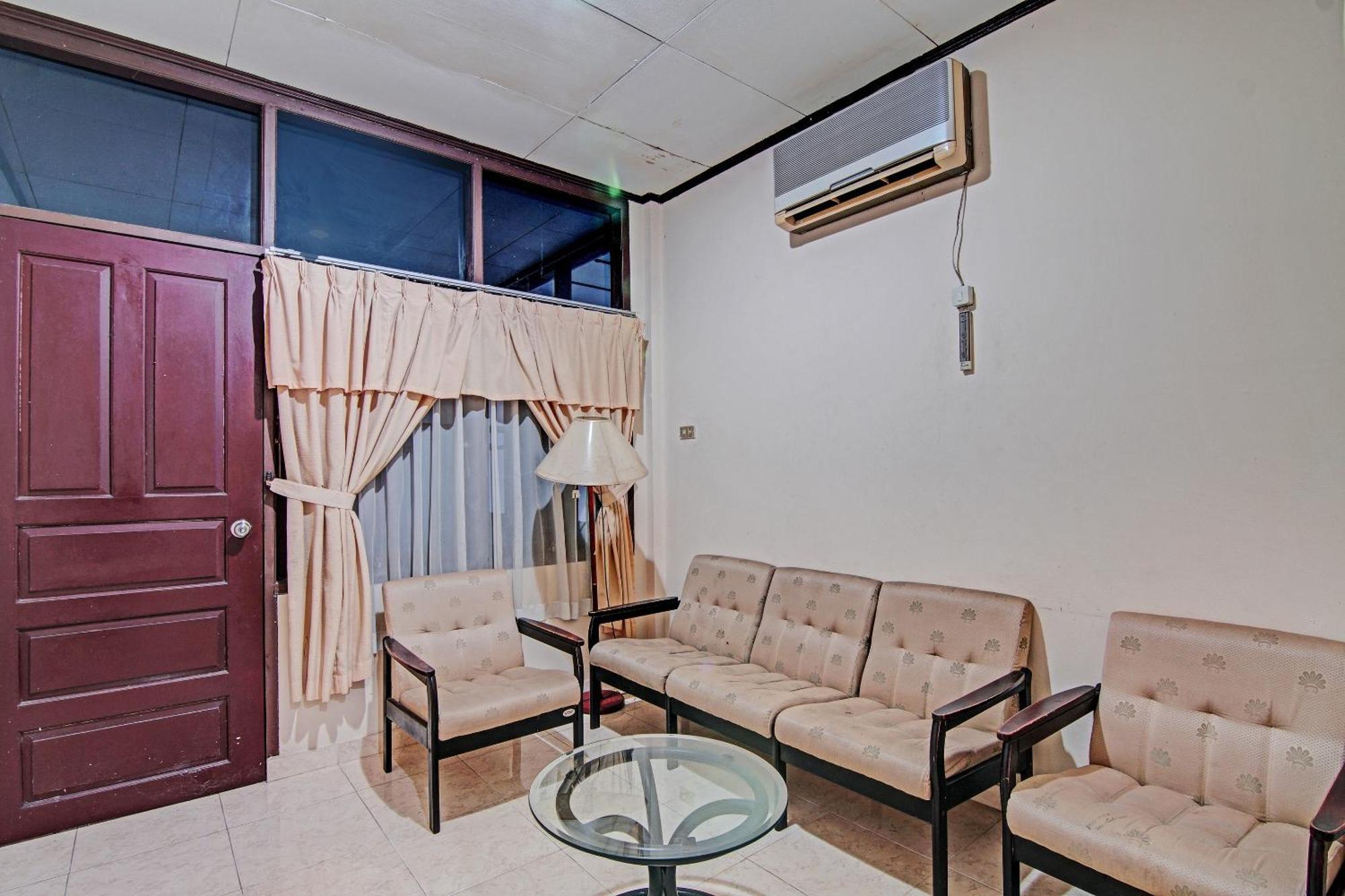 Oyo 92330 Hotel Rindu Sempadan Near Taman Wisata Rindu Sempadan Pekanbaru Esterno foto